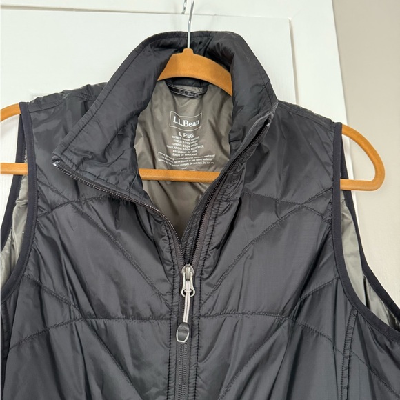 L.L. Bean Puffer Lightweight Black Quilted Vest - Picture 2 of 7